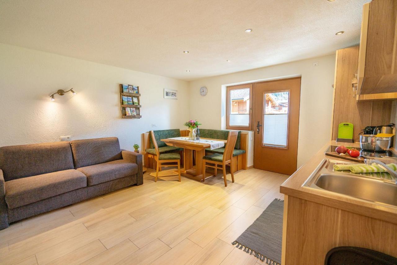 One-Bedroom Apartment,957162265:JPEG